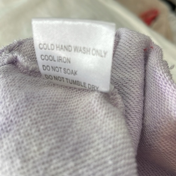 5 for $25 Princess Polly Tie Dye Oversized Crew Neck Sweatshirt Purple‎ Size 4 - Picture 5 of 7